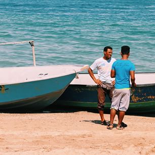  2 locals having a chat  #hengamisland #qeshm #instaqeshm 