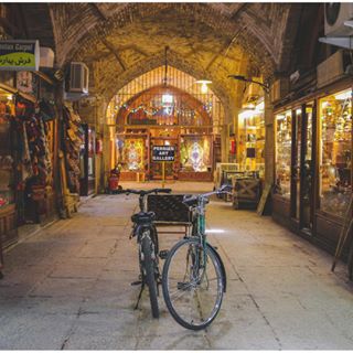  The Bazaar of Esfahan amply repays idle wandering...  #travestyleesfahan 