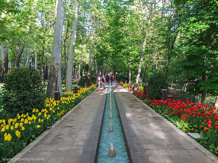 10 Historical Gardens to visit in Tehran