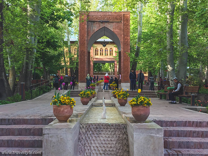 10 Historical Gardens to visit in Tehran